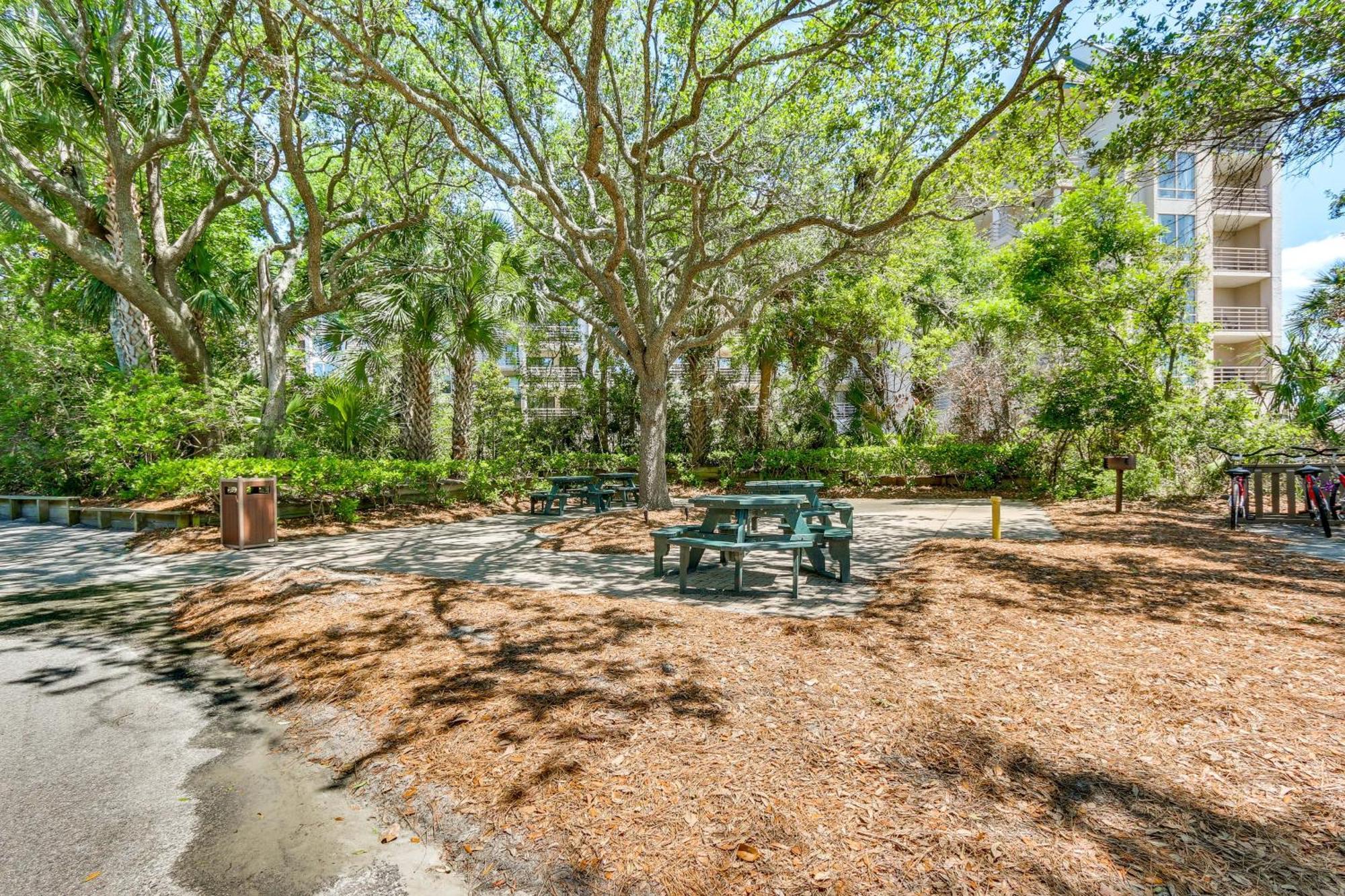 2 Mi To Beach Dog-Friendly Hilton Head Condo! Hilton Head Island Exterior foto